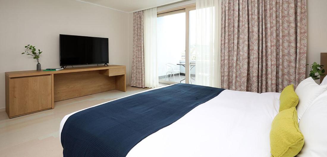 ג'גו Bloom Hotel מראה חיצוני תמונה