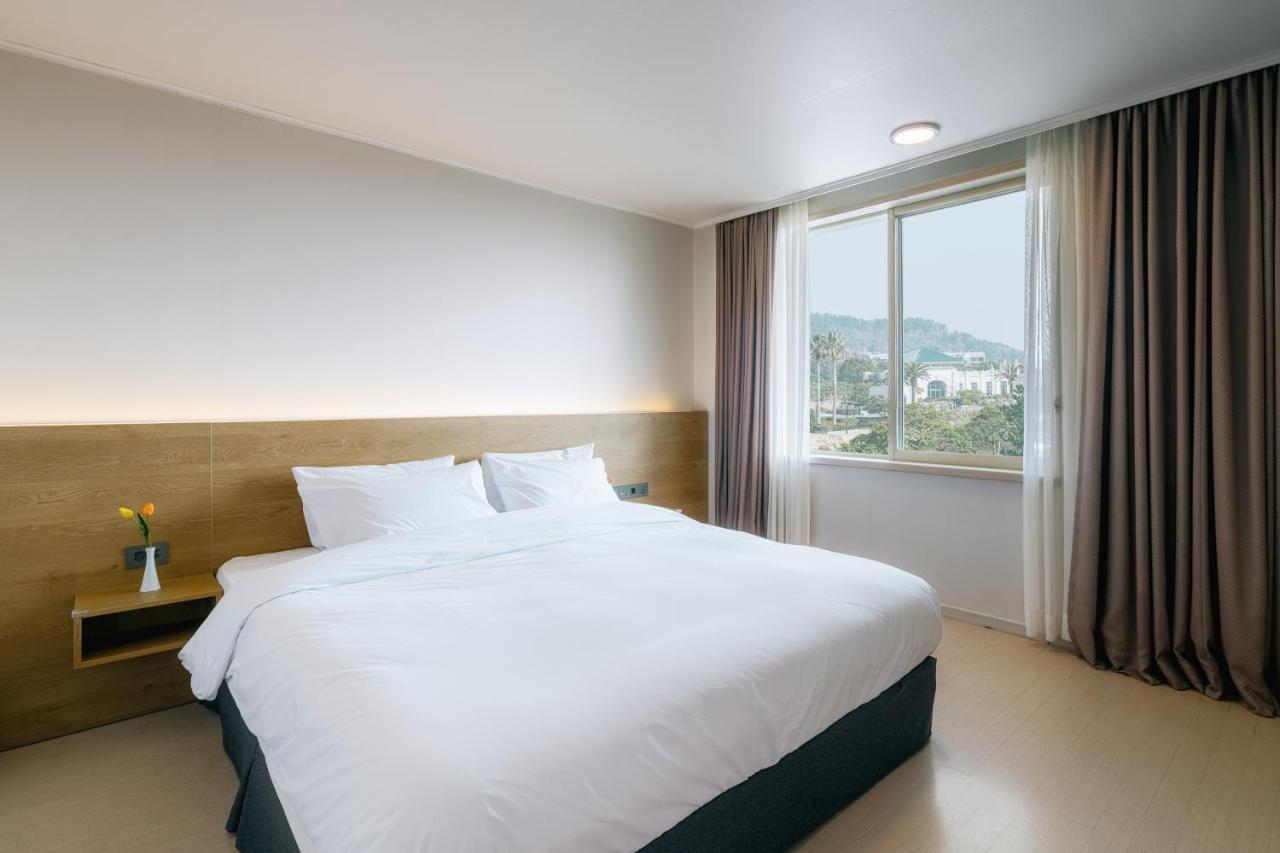 ג'גו Bloom Hotel מראה חיצוני תמונה